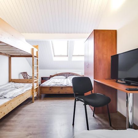 Aparthotel Zarra Прага Екстериор снимка
