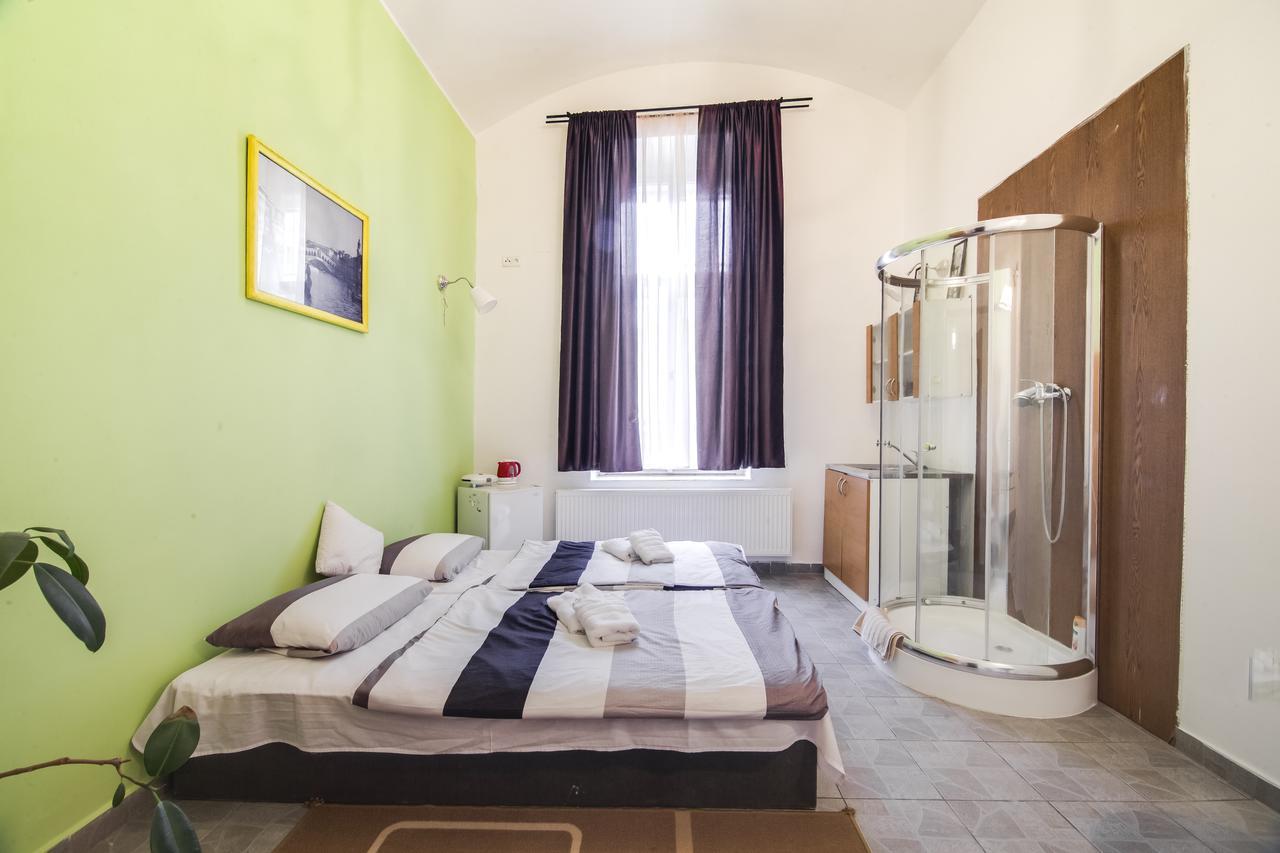 Aparthotel Zarra Прага Стая снимка