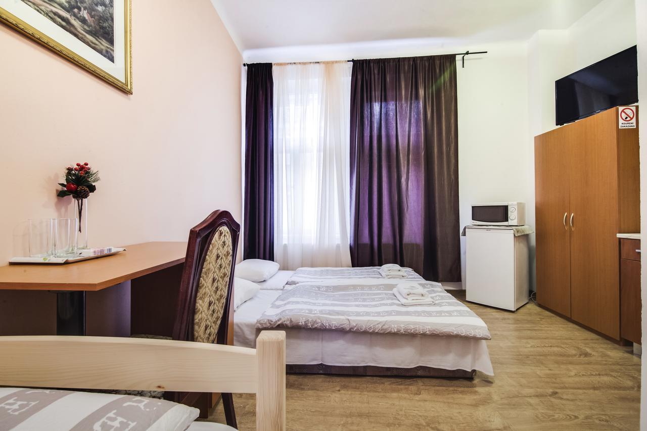 Aparthotel Zarra Прага Стая снимка