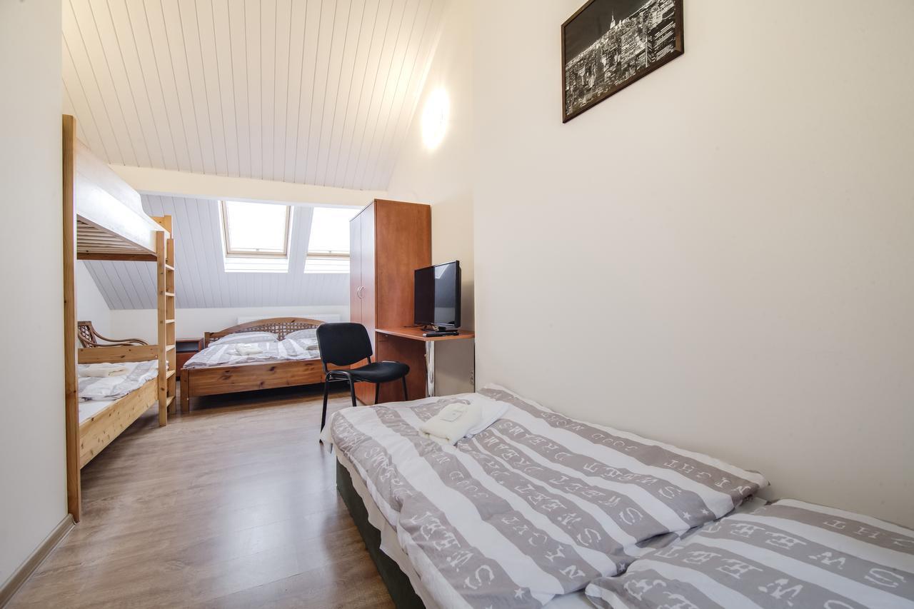Aparthotel Zarra Прага Стая снимка