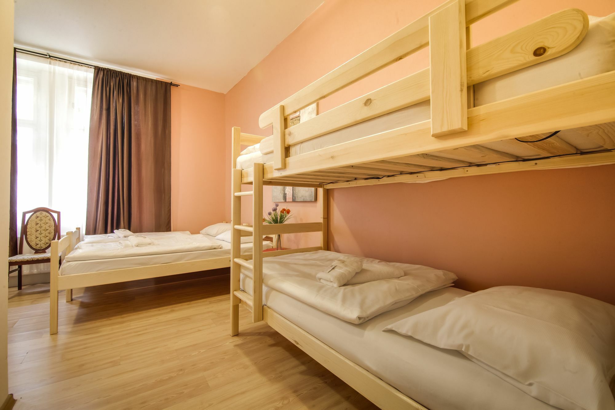 Aparthotel Zarra Прага Екстериор снимка