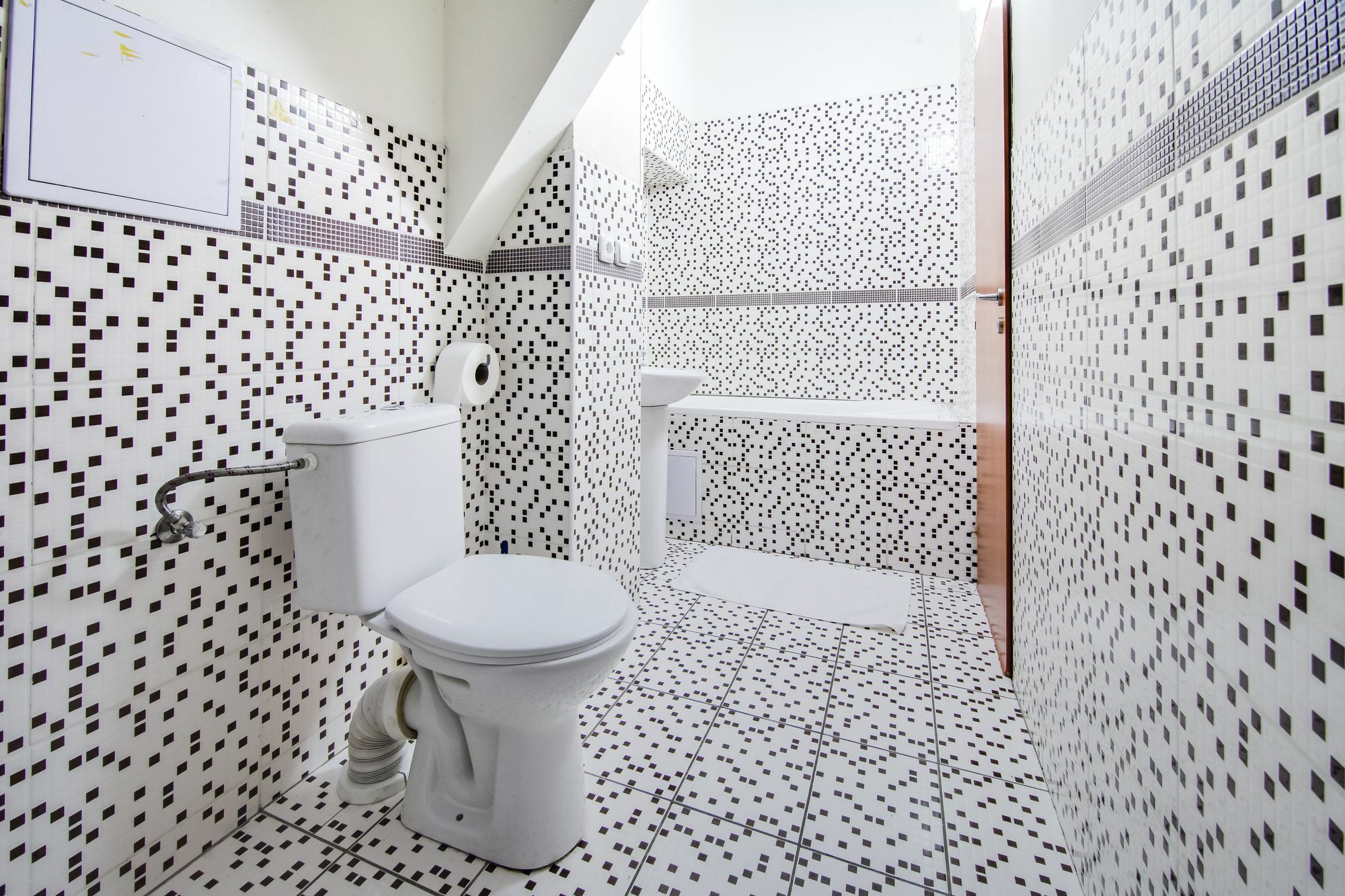 Aparthotel Zarra Прага Екстериор снимка