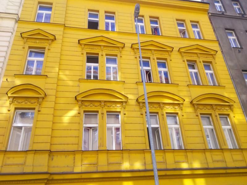 Aparthotel Zarra Прага Екстериор снимка