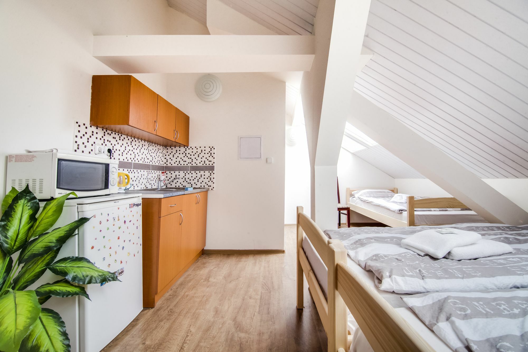 Aparthotel Zarra Прага Екстериор снимка